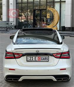 نيسان ماكسيما